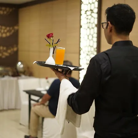 Hotel Emirates-2