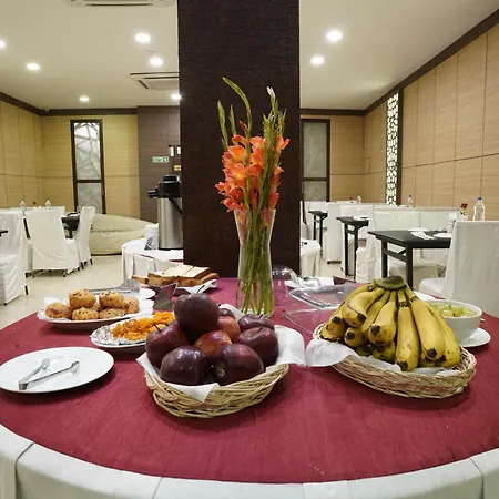 Hotel Emirates-3