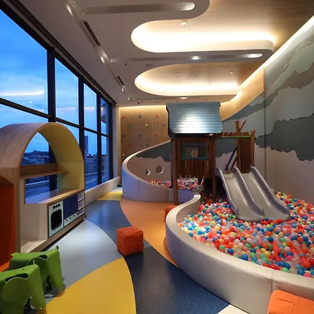 Citadines Marina Halong-2