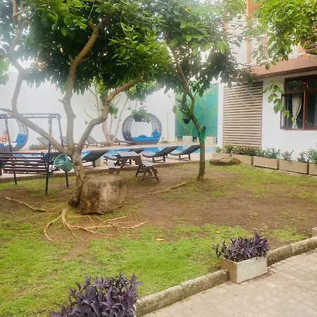 Hotel Cloud 9 Negombo-3