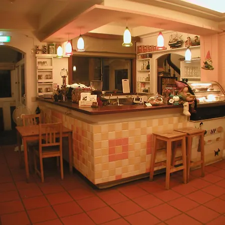 Oia Cafe B&B-2