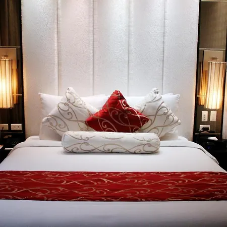 The Penthouse Hotel And Residences-3