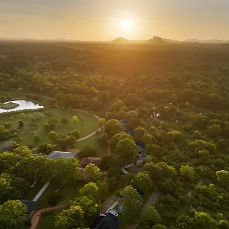 Ayugiri Ayurveda Wellness Resort Sigiriya-2