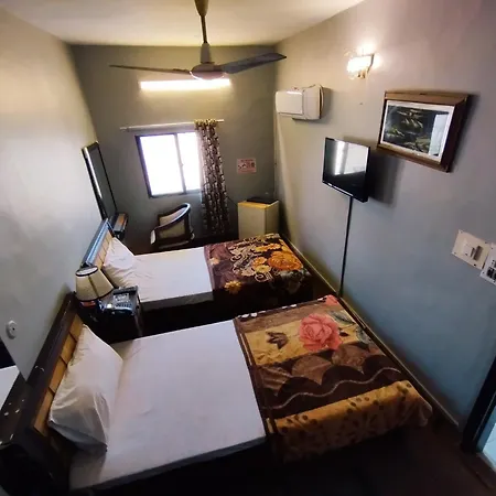 Hilltop Hotel-2