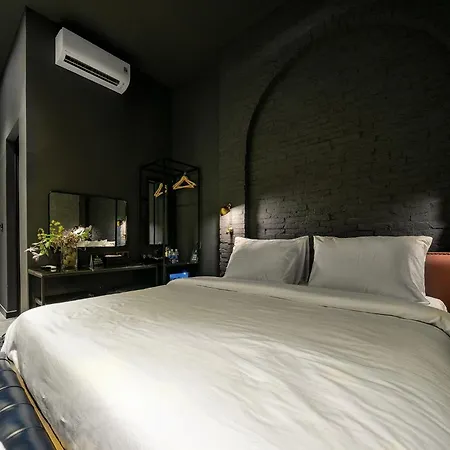 Hotel Le Jardin Secret Saigon-3