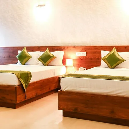 Treebo Comforts Inn, University Road Deralakatte-3