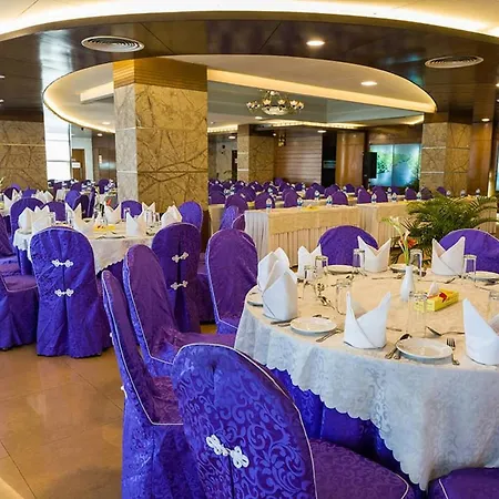 Fars Hotel & Resorts - Bar-Buffet-Pool-Spa-2