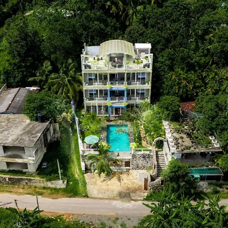 The Quale Villa-2