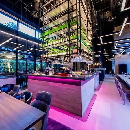 Yotel Singapore Orchard Road-3