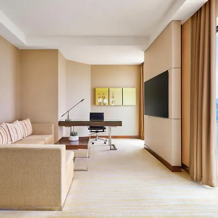 Sheraton Nha Trang Hotel & Spa-3