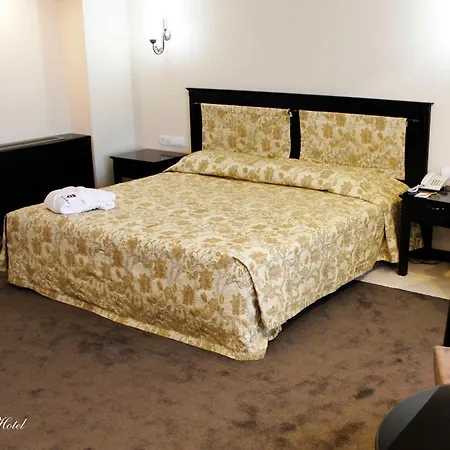 Grand Mir Hotel-2