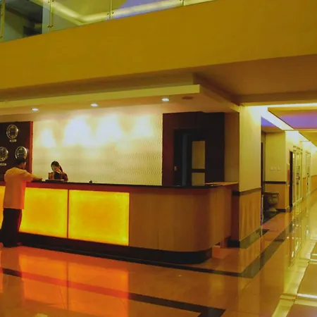 The Orchard Cebu Hotel & Suites Powered By Cocotel-3