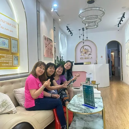 Golden Uc Chau House & Spa-3