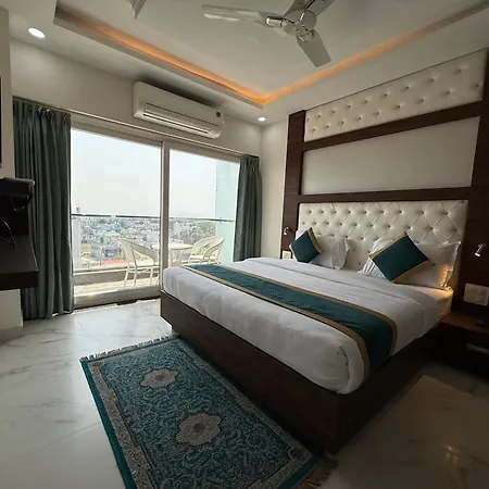 Hotel 7 Heaven-2