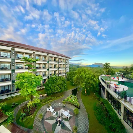 The Green Peak, Artotel Curated-3