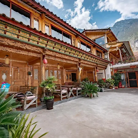 Tibet Guest House 虎跳峡卓玛客栈-3