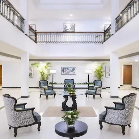 The Avenue Center Hotel-2
