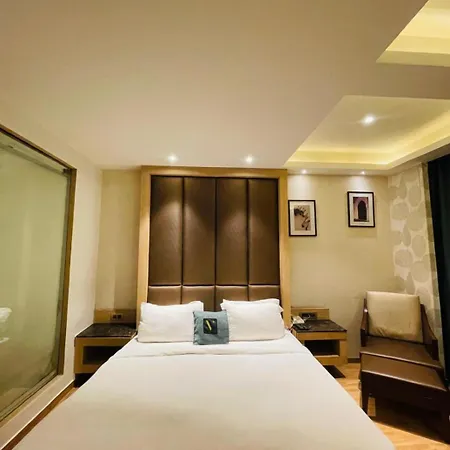 Hotel V Hazratganj-3