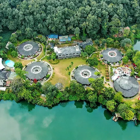 Fish Tail Lodge-3