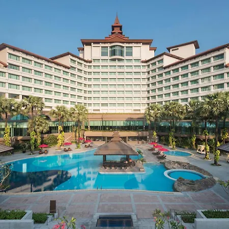 Sedona Hotel Yangon-3