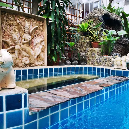 Seven Seas Hotel Patong Beach-3