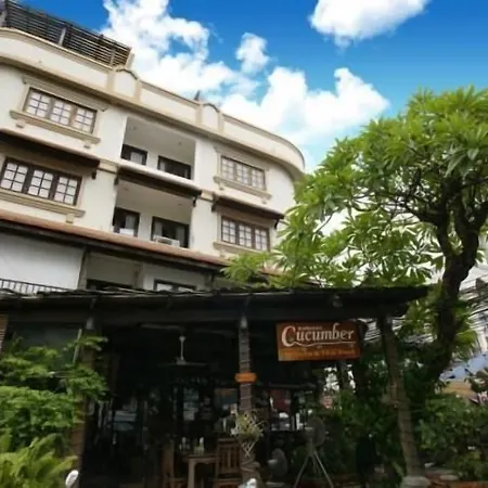 Cucumber Inn Suite-2