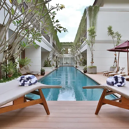 Seminyak Lagoon All Suites Hotel-3