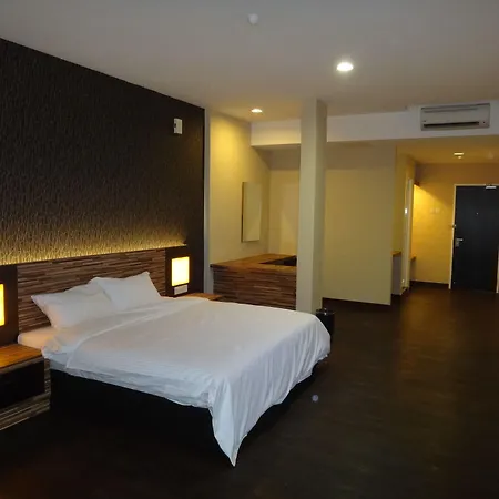 Waterfront Boutique Hotel-3