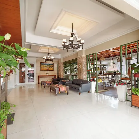 Alron Hotel Kuta-3