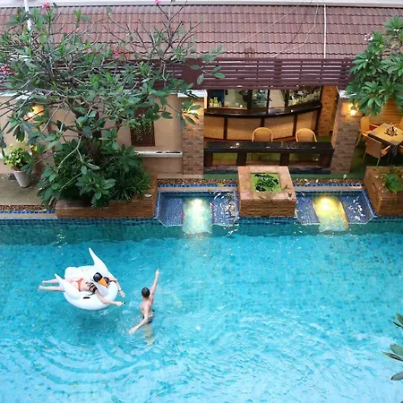 Aiyaree Place Hotel Sha Plus-3