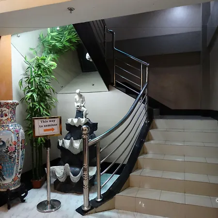 Silver Oaks Suites & Hotel-2