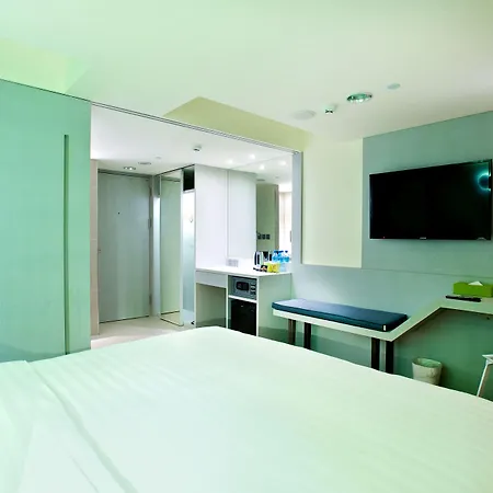 Fx Hotel Kaohsiung Zhonghua Road Branch-3