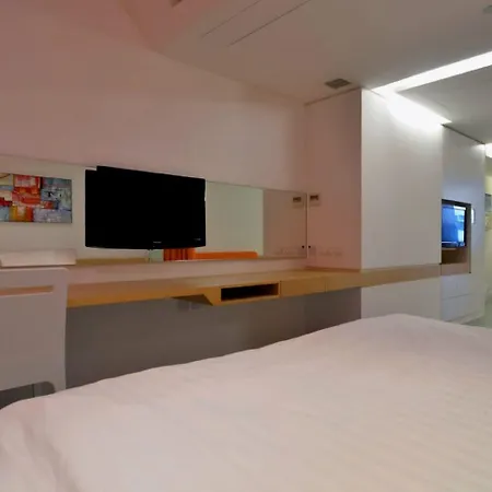60 West Hotel-2