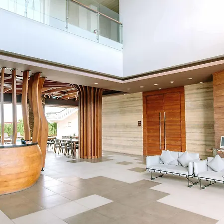 Mahogany Hotel-2