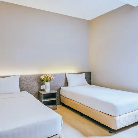Canary Hotel-2
