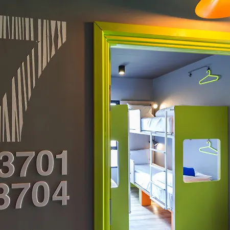Isanook Hostel-3