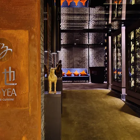 Queena Plaza Hotel-3