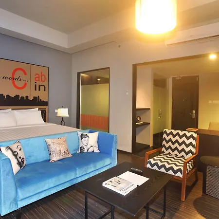 Cabin Hotel-3