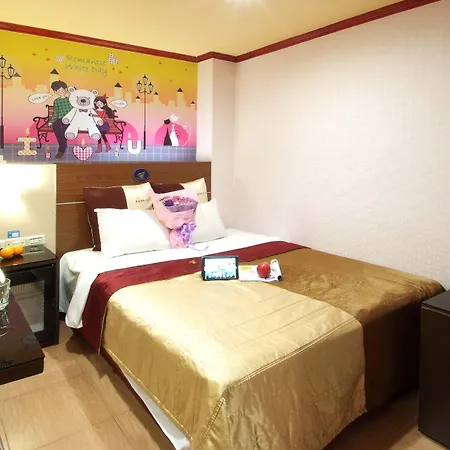 Golden Swallow Hotel-3
