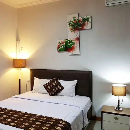 Rene Hotel-2