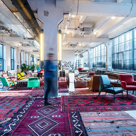 Fabrika Hostel & Suites-3
