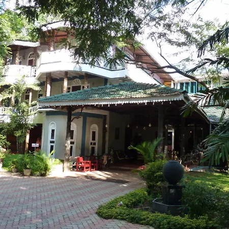 Hotel Eden Garden-2