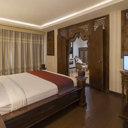 Grand Puri Saron Hotel Yogyakarta-3