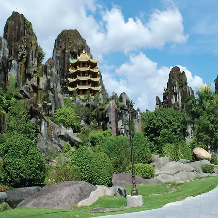 Le Hoang Beach Hotel Danang-3