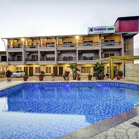 Treebo Jp Cottage With Swimming Pool-3