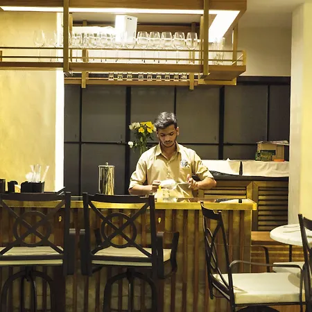 Hotel Harbour View Colaba-2