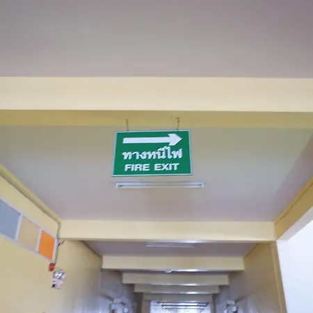Sri Chumphon Hotel-2