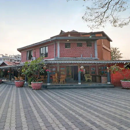 Treebo Premium Blue Mountain Resort With Swimming Pool-3