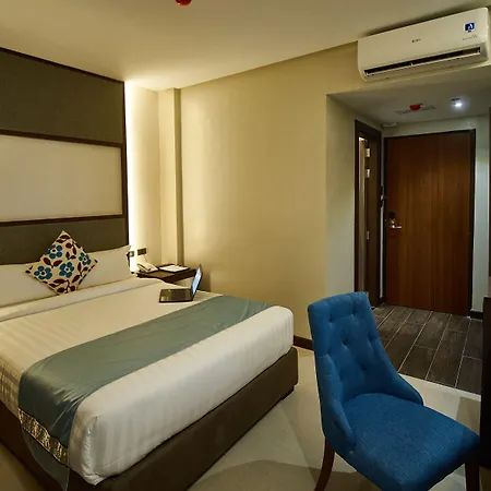 J7 Plaza Hotel-3