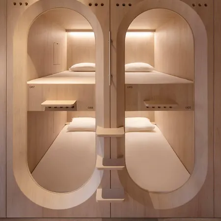 Kinn Capsule - Her Space, Female Only-3